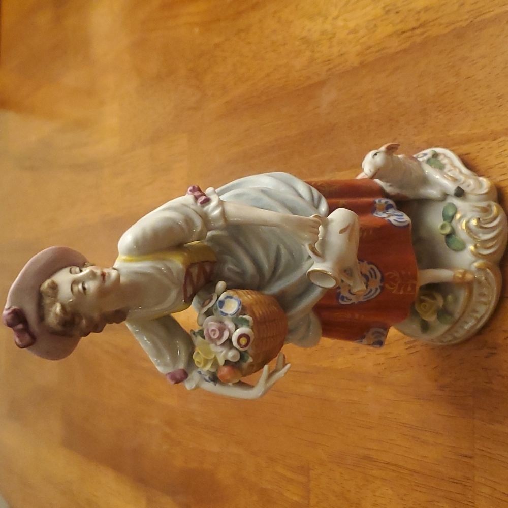 Sitzendorf Germany Vintage  Porcelain Lady Figurine 8in
